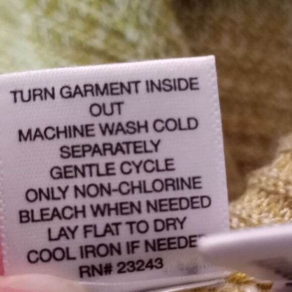 NY&CO. LIME GREEN SLIT SLEEVE SWEATER SZ.M EUC - Picture 8 of 8